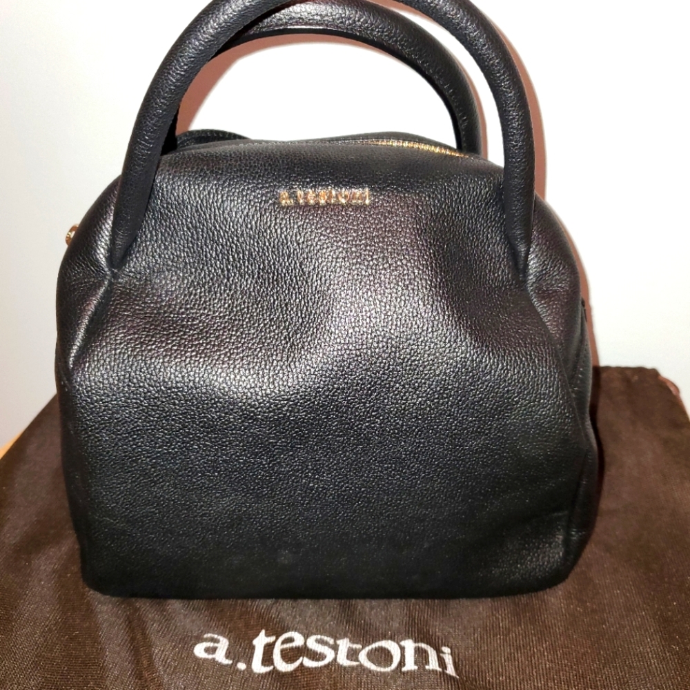 Authentic, Almost New A.testoni Leather box satchel - black